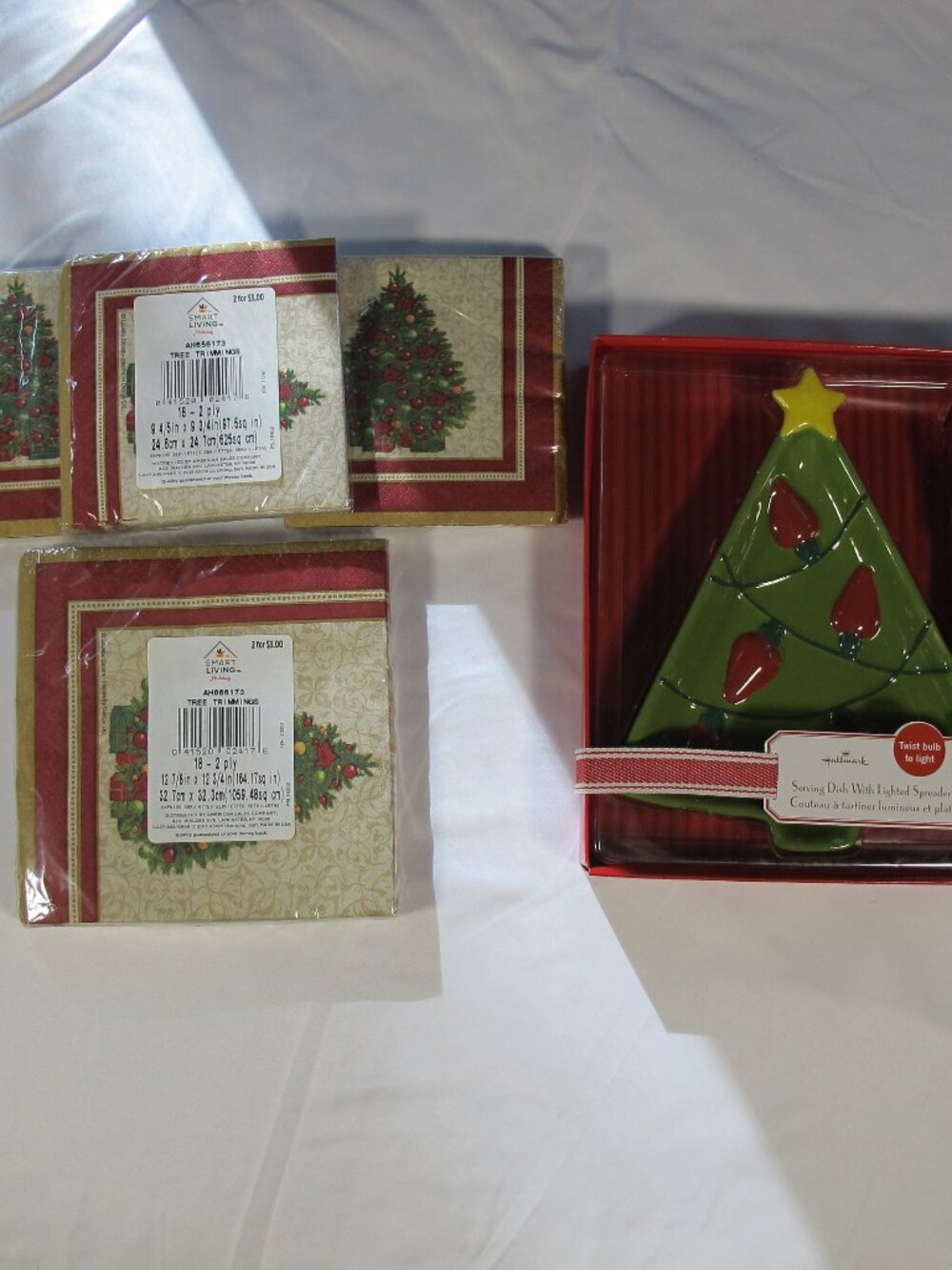 Chrsitmas server with matching napkins